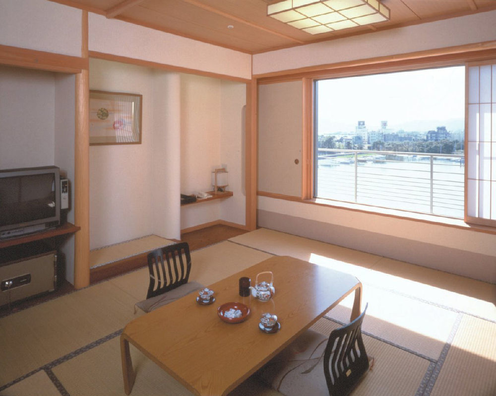 Biwako Grand Hotel Otsu Buitenkant foto